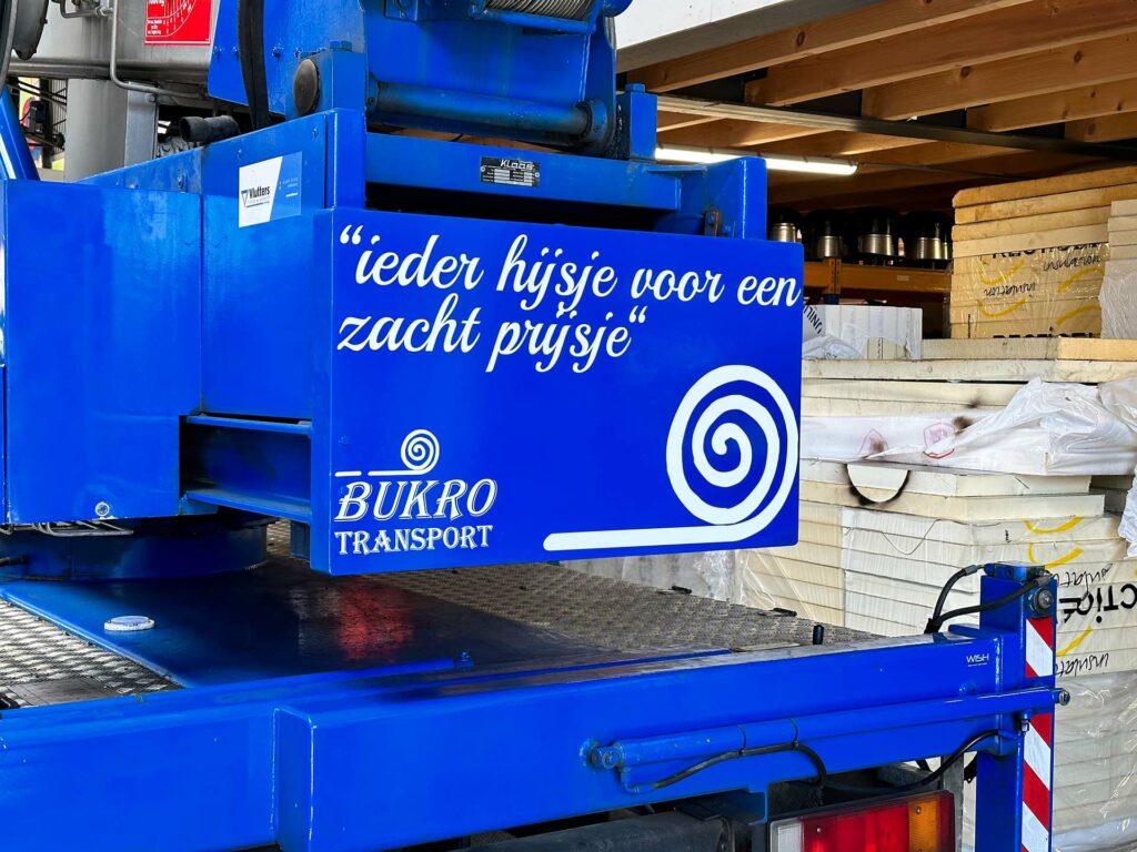 Jumpstone Webdesign - Project: Bukro Transport bestickering hijswagen thumbnail